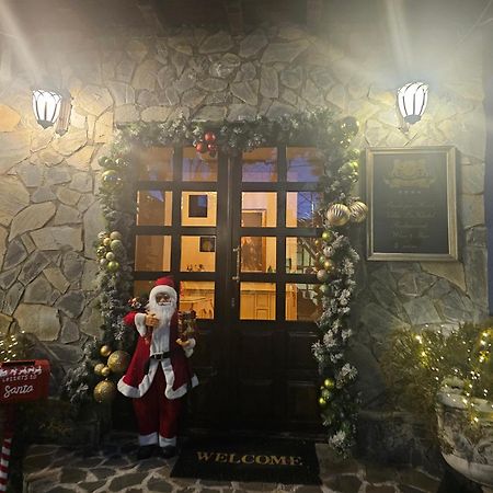 Hotel Boutique Vila Lakastel Sinaia Ngoại thất bức ảnh