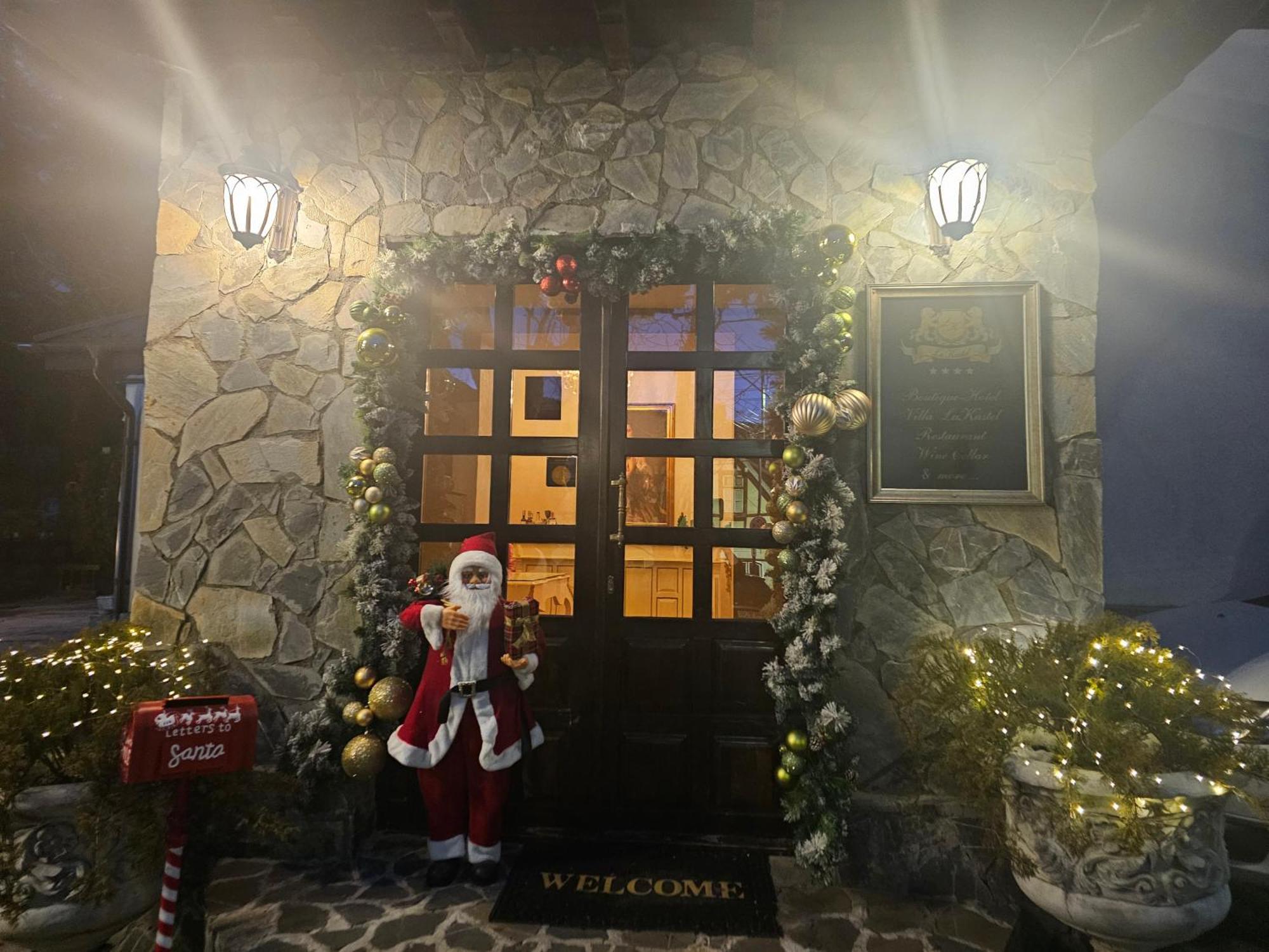 Hotel Boutique Vila Lakastel Sinaia Ngoại thất bức ảnh