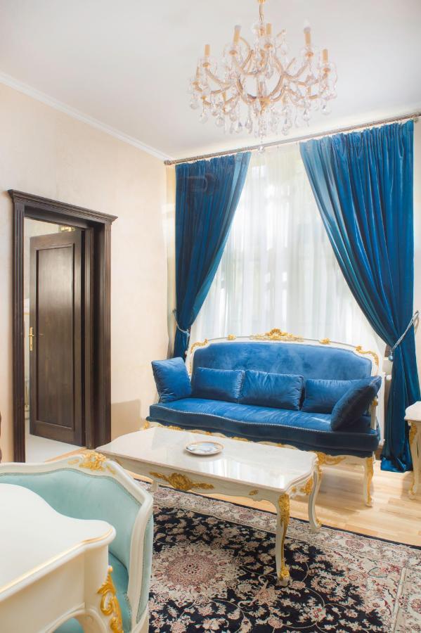 Hotel Boutique Vila Lakastel Sinaia Ngoại thất bức ảnh