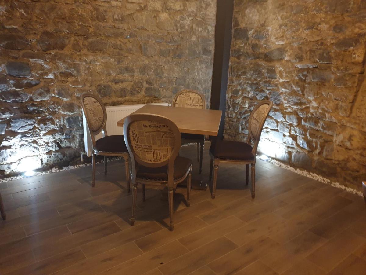 Hotel Boutique Vila Lakastel Sinaia Ngoại thất bức ảnh